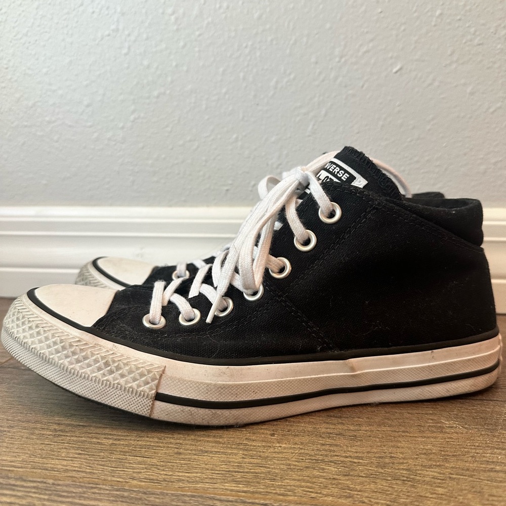 Converse Black and White MidRise-Tops - Picture 2 of 7